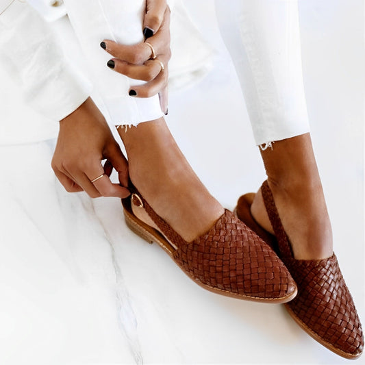 Fiona – Płaskie buty typu slingback z wzorem