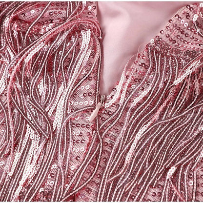 Laura - Sukienka koktajlowa z piórami w eleganckim stylu