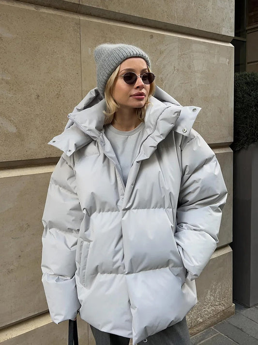 Nikole - Krótka, pikowana kurtka z kapturem dla kobiet